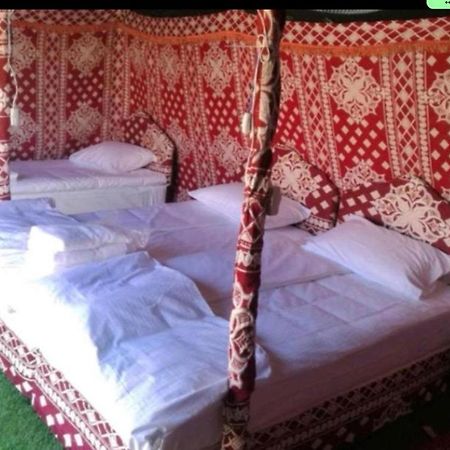 Crescent Desert Private Camp Shahiq Bagian luar foto