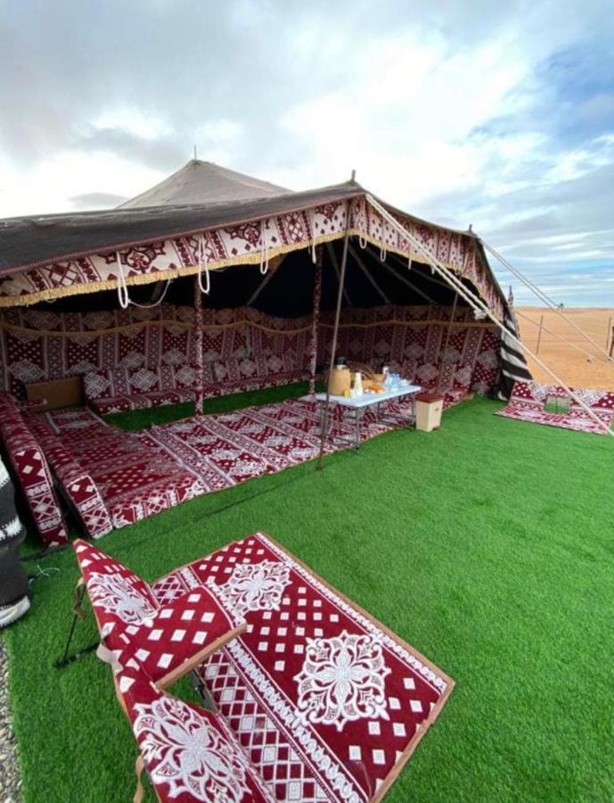 Crescent Desert Private Camp Shahiq Bagian luar foto