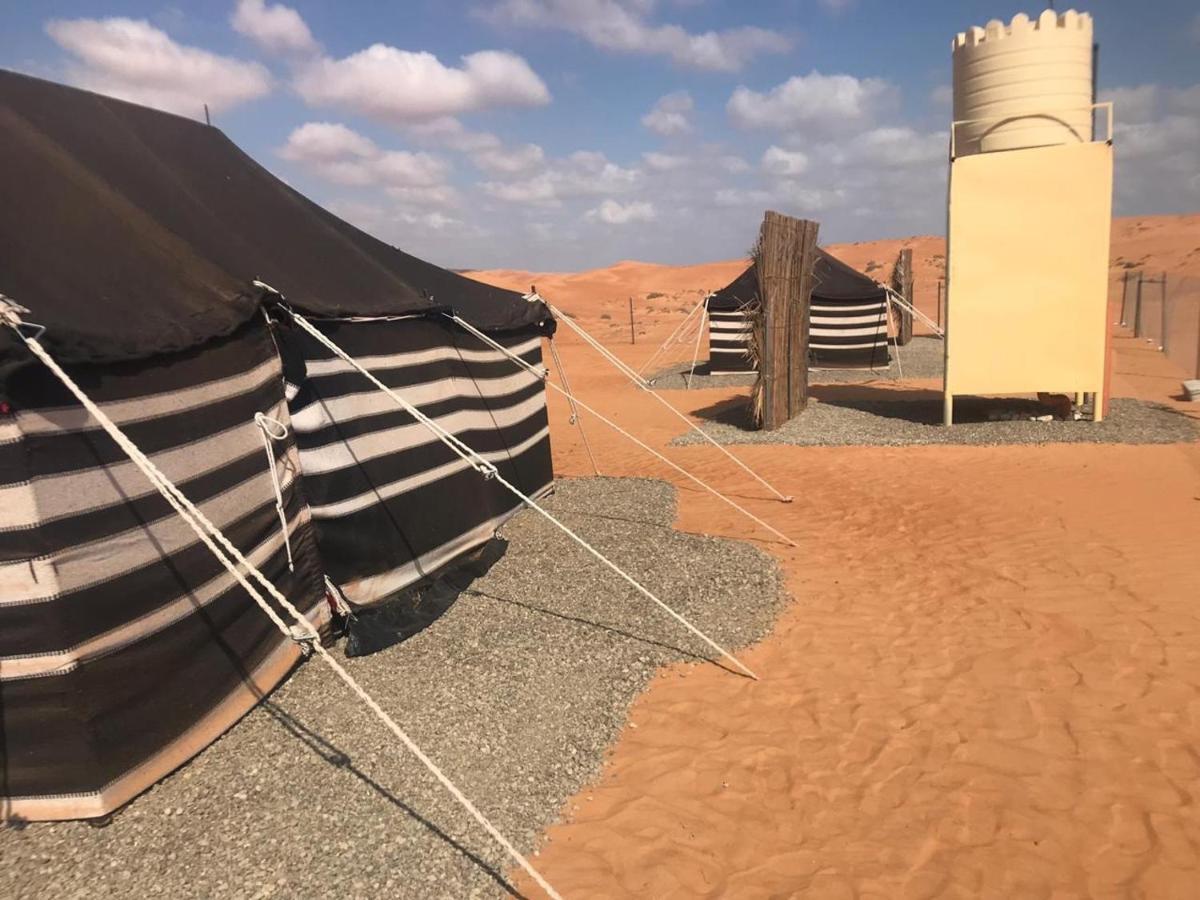 Crescent Desert Private Camp Shahiq Bagian luar foto
