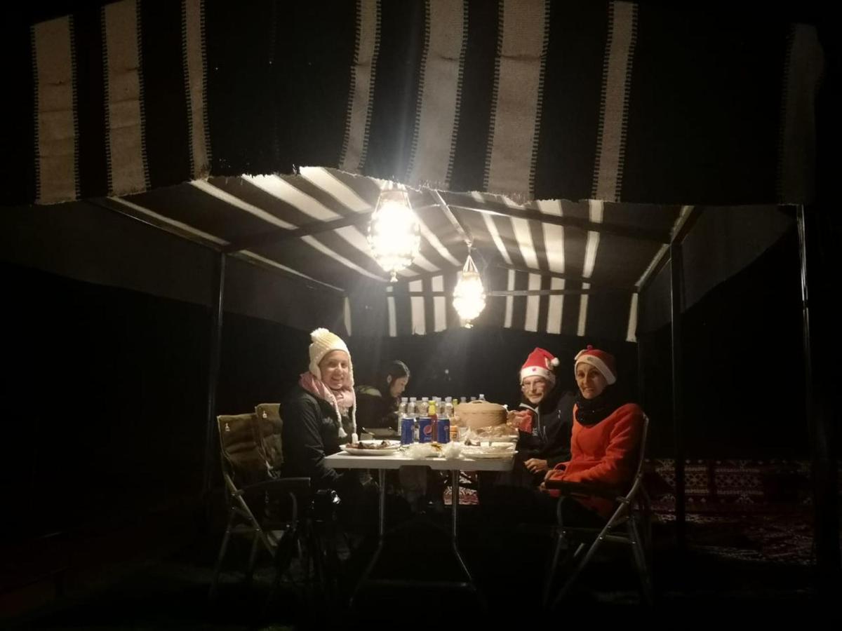 Crescent Desert Private Camp Shahiq Bagian luar foto